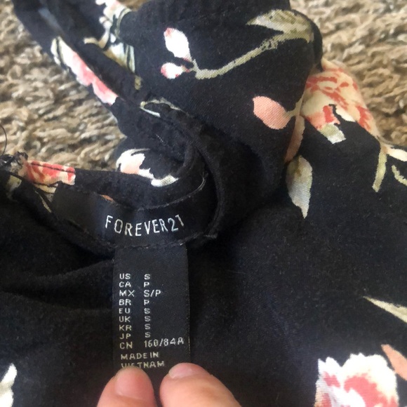 Bundle of dresses - Picture 5 of 8